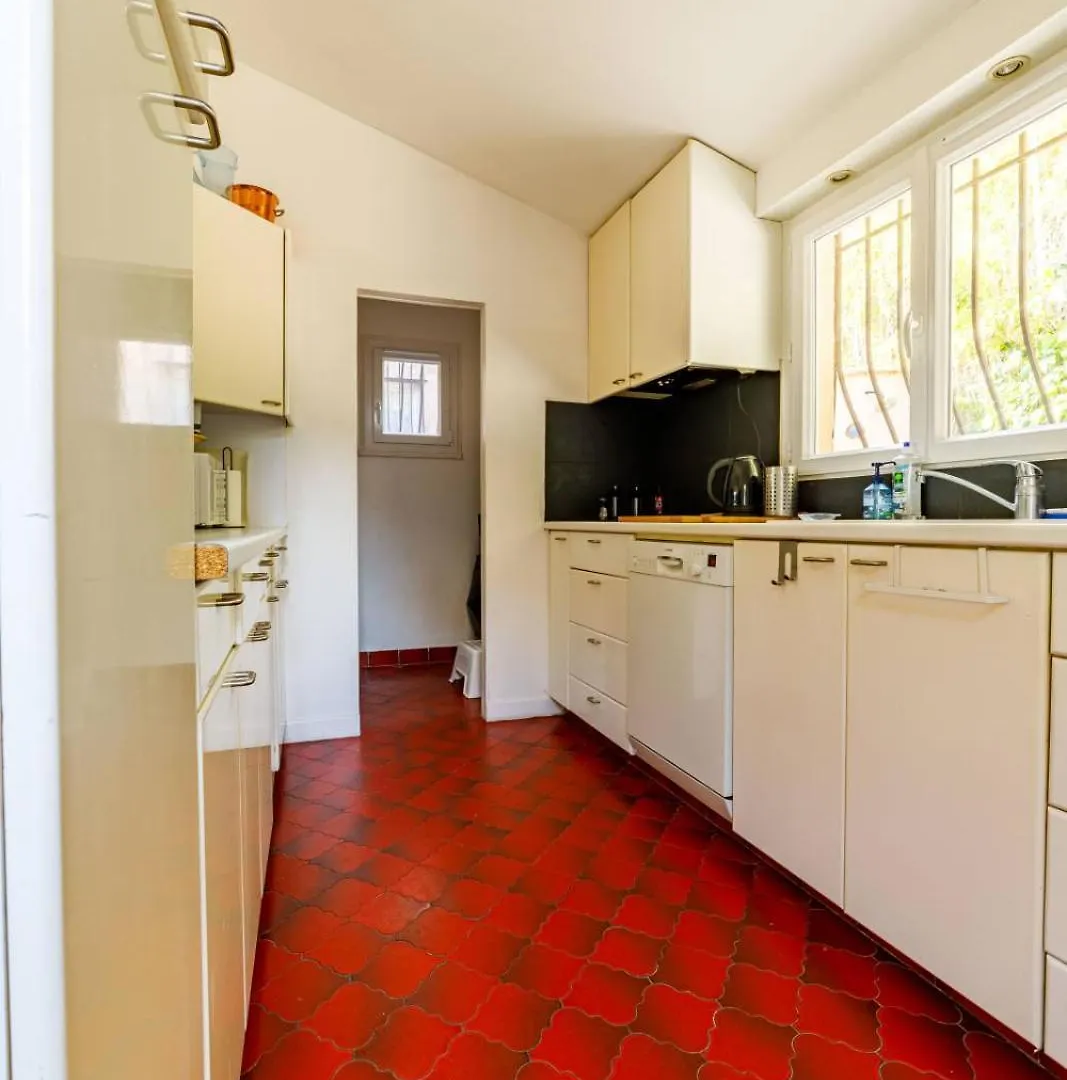Spacious Semidetached House With Garden & Terrace Grimaud Σπίτι διακοπών