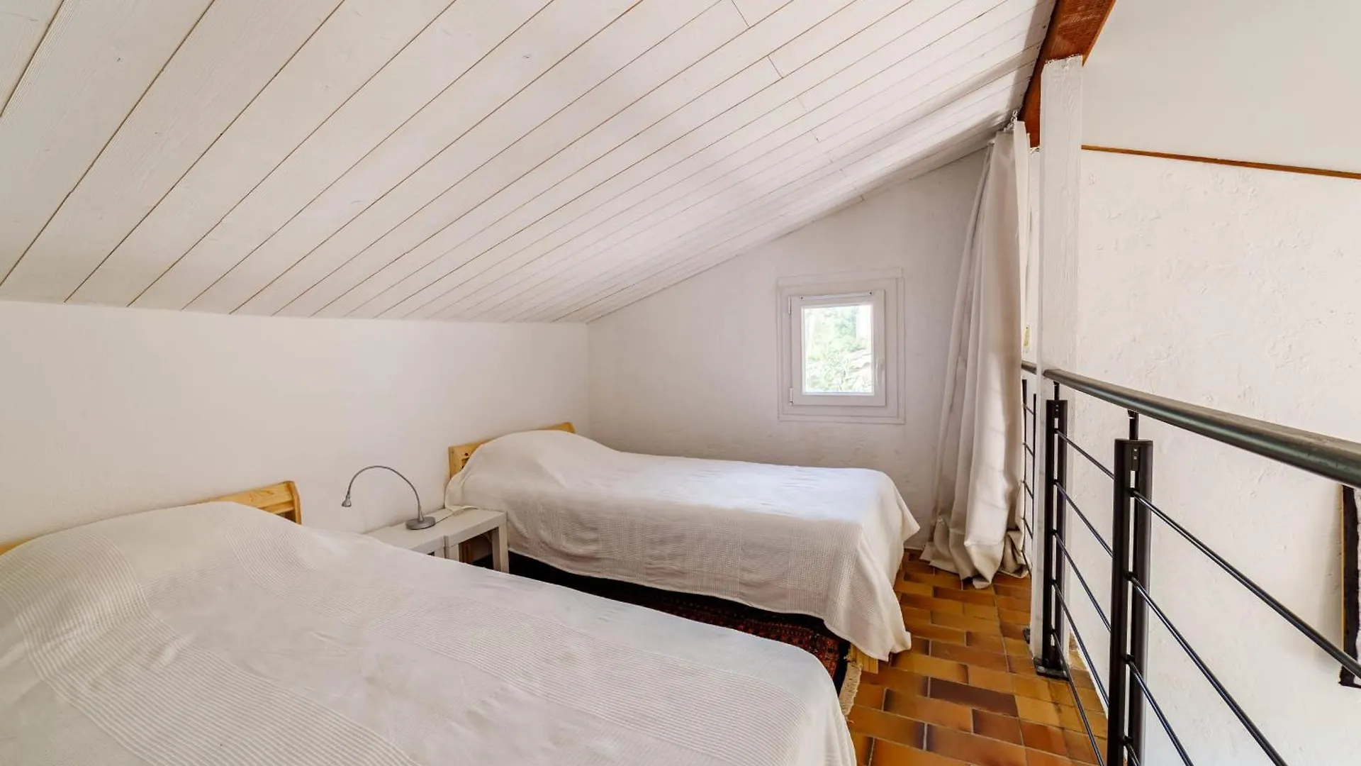 Spacious Semidetached House With Garden & Terrace Grimaud Σπίτι διακοπών