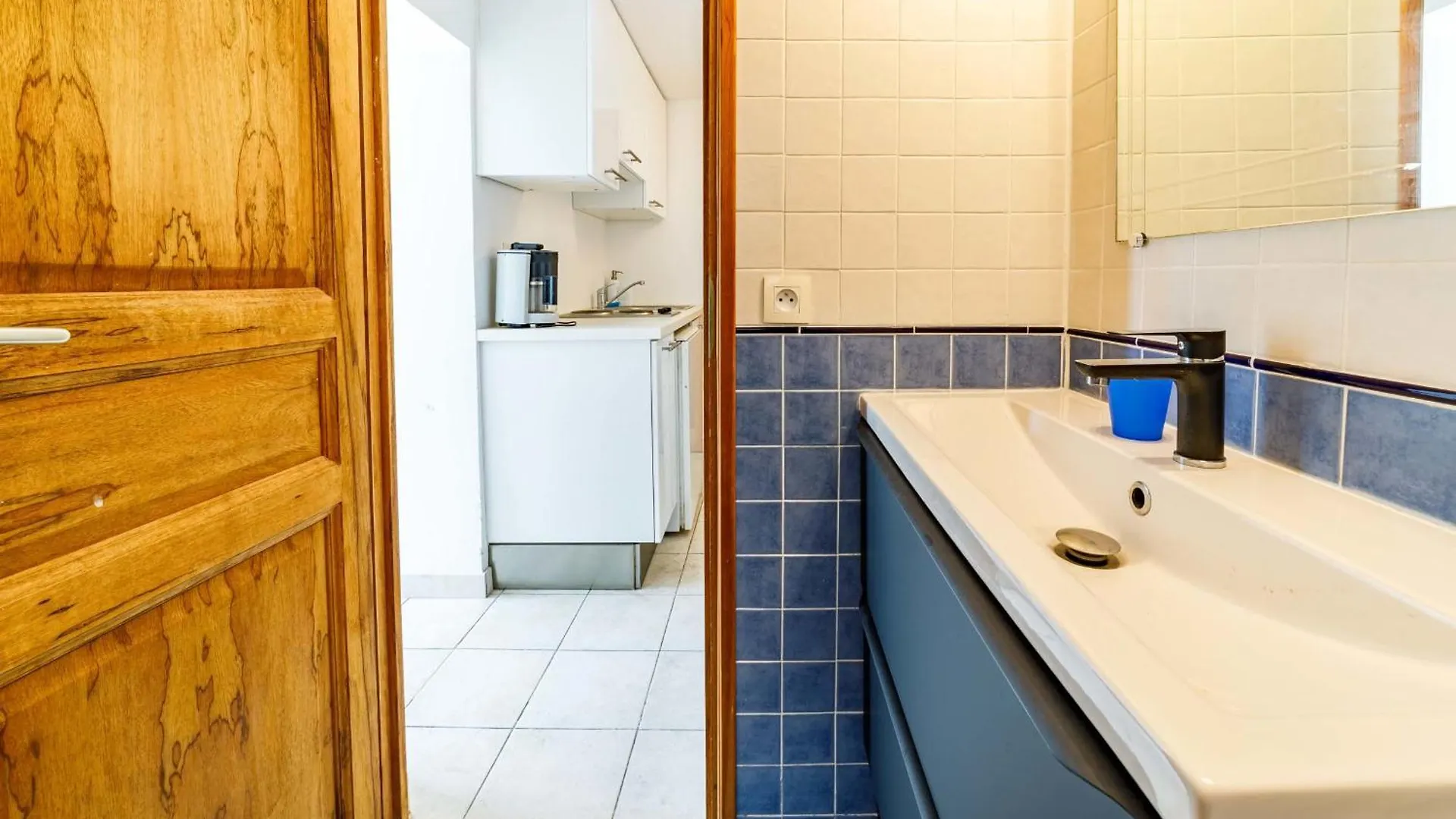 Spacious Semidetached House With Garden & Terrace Grimaud 0*,  Γαλλία
